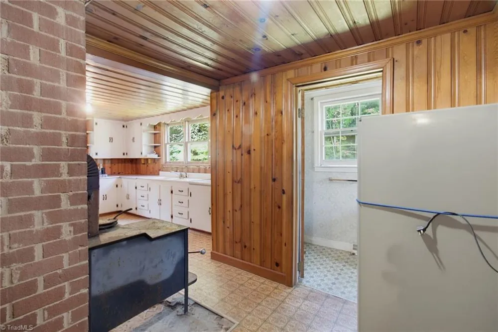 5650 Waller Road Pfafftown, NC 27040