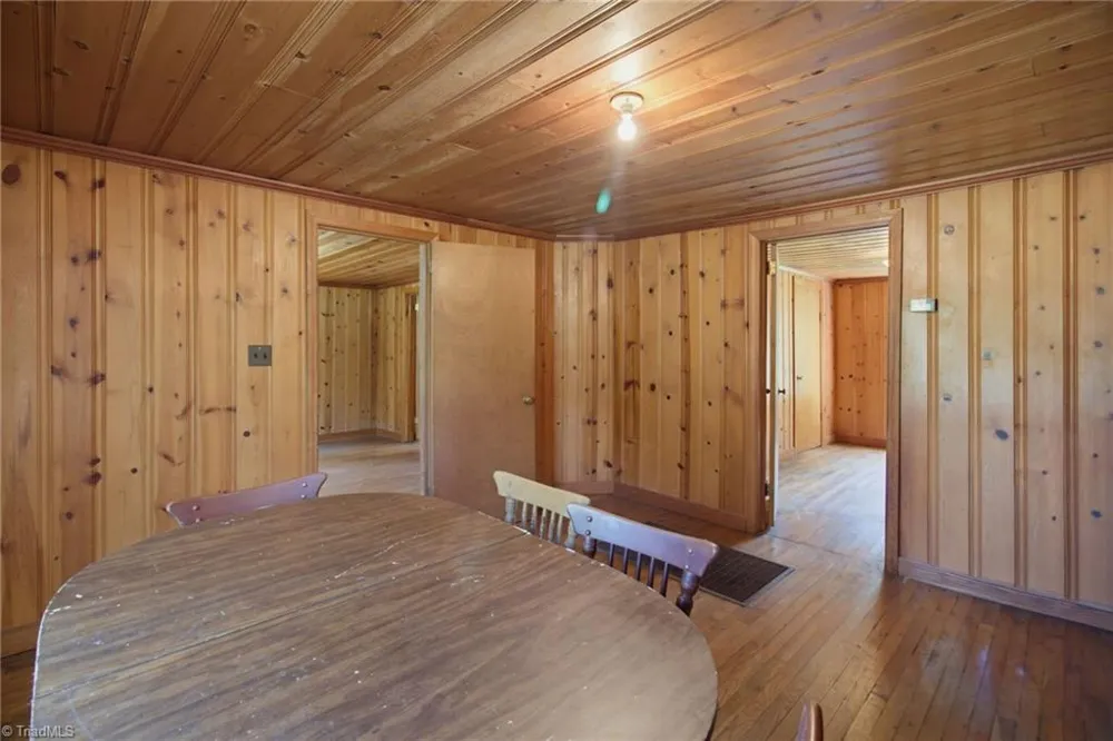 5650 Waller Road Pfafftown, NC 27040