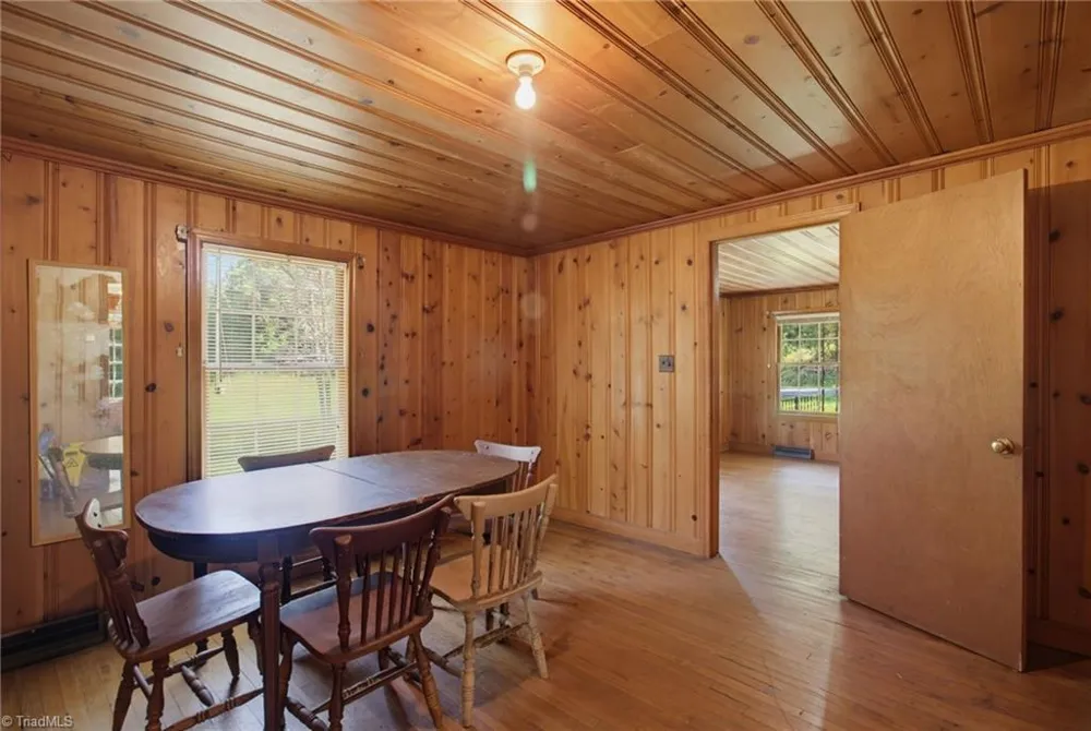 5650 Waller Road Pfafftown, NC 27040