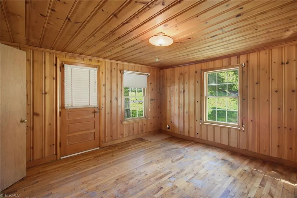 5650 Waller Road Pfafftown, NC 27040