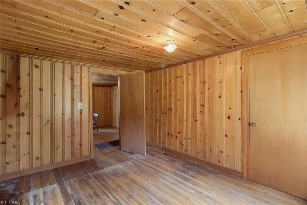 5650 Waller Road Pfafftown, NC 27040