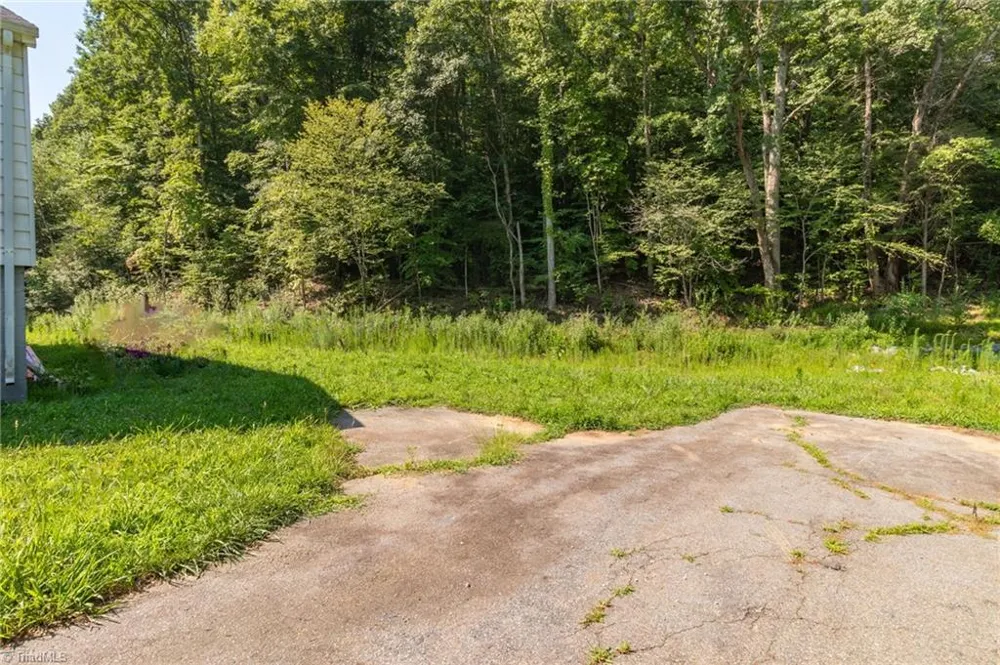 5650 Waller Road Pfafftown, NC 27040