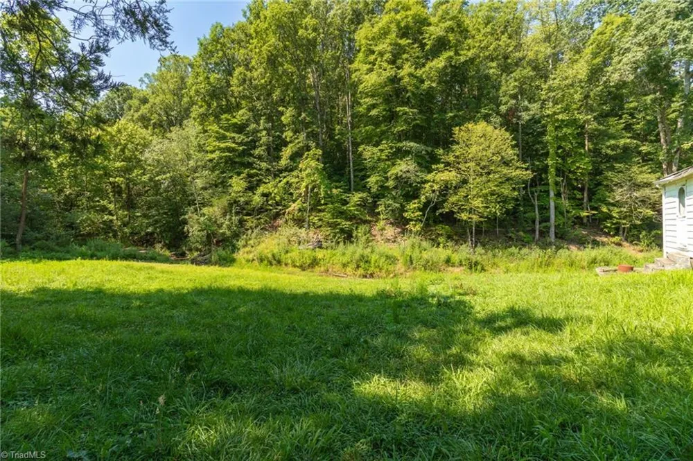 5650 Waller Road Pfafftown, NC 27040
