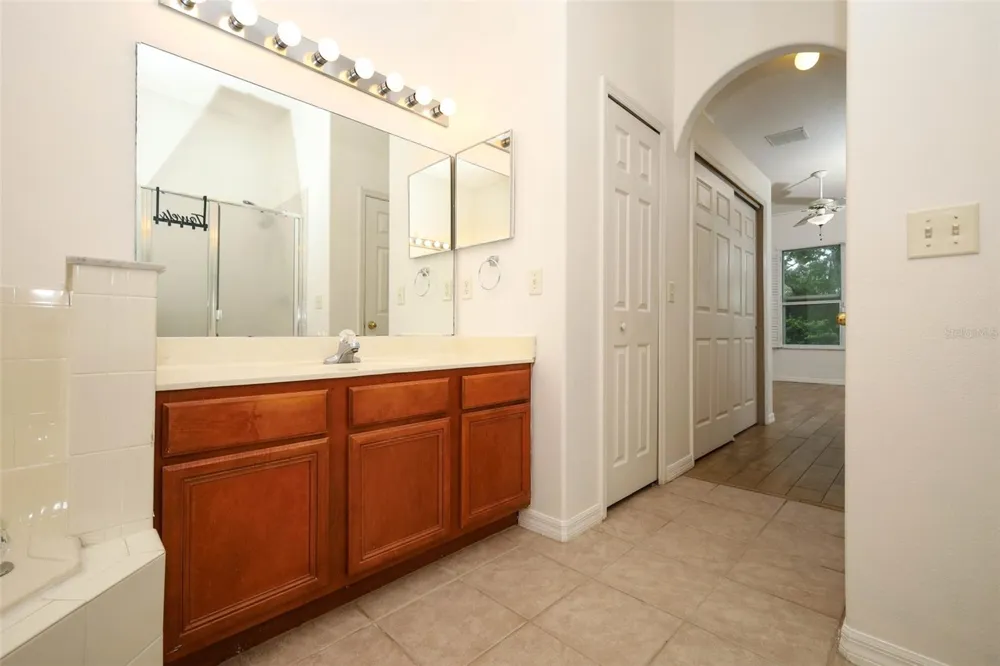 1730 TEALBRIAR AVENUE Oviedo, FL 32765