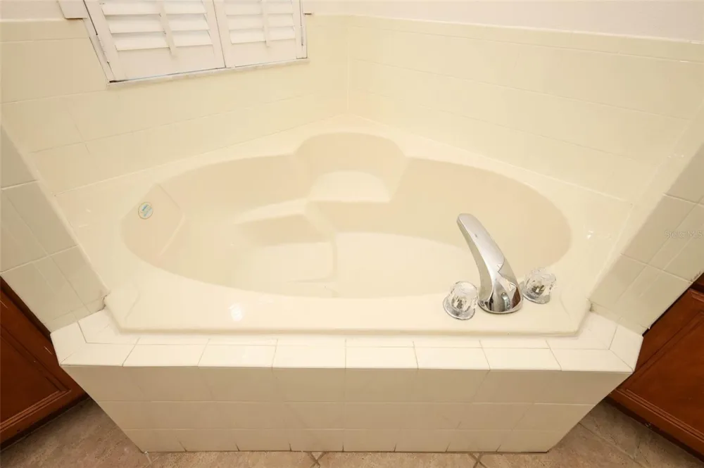 1730 TEALBRIAR AVENUE Oviedo, FL 32765