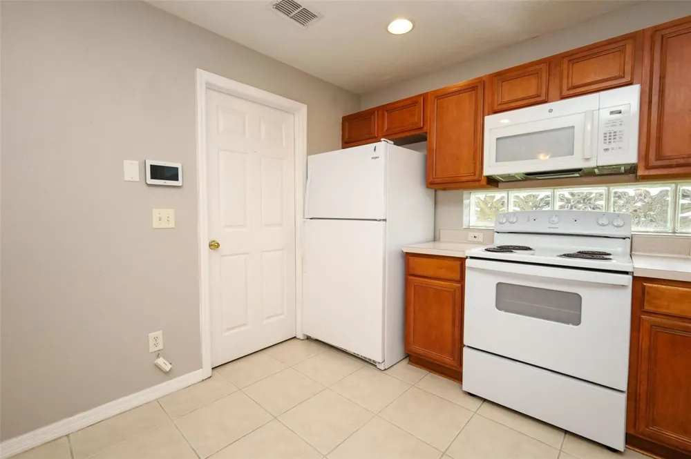 1730 TEALBRIAR AVENUE Oviedo, FL 32765
