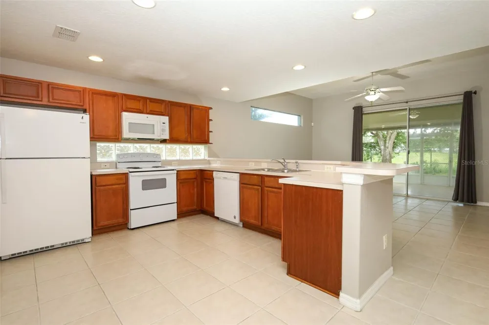 1730 TEALBRIAR AVENUE Oviedo, FL 32765