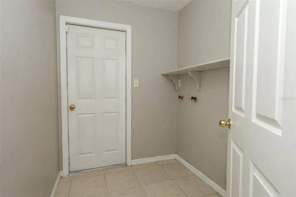 1730 TEALBRIAR AVENUE Oviedo, FL 32765