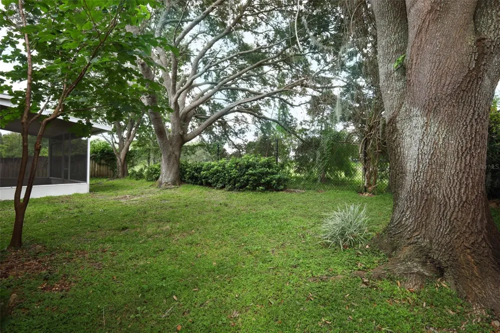 1730 TEALBRIAR AVENUE Oviedo, FL 32765