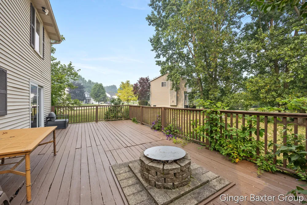 9095 Costner Drive SE Caledonia, MI 49316