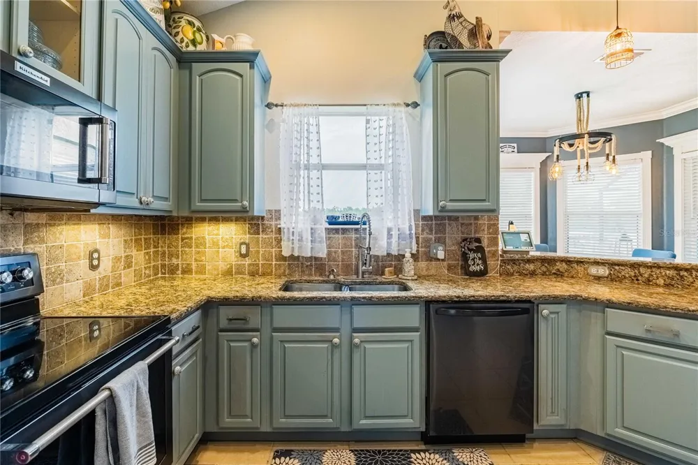 4280 TURNER ROAD Mulberry, FL 33860