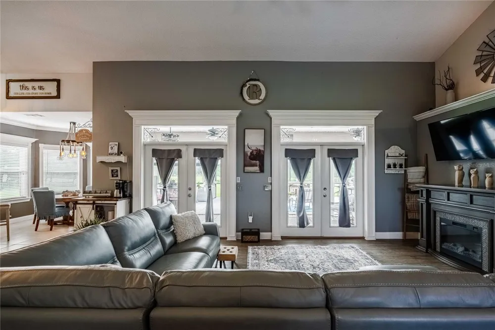 4280 TURNER ROAD Mulberry, FL 33860