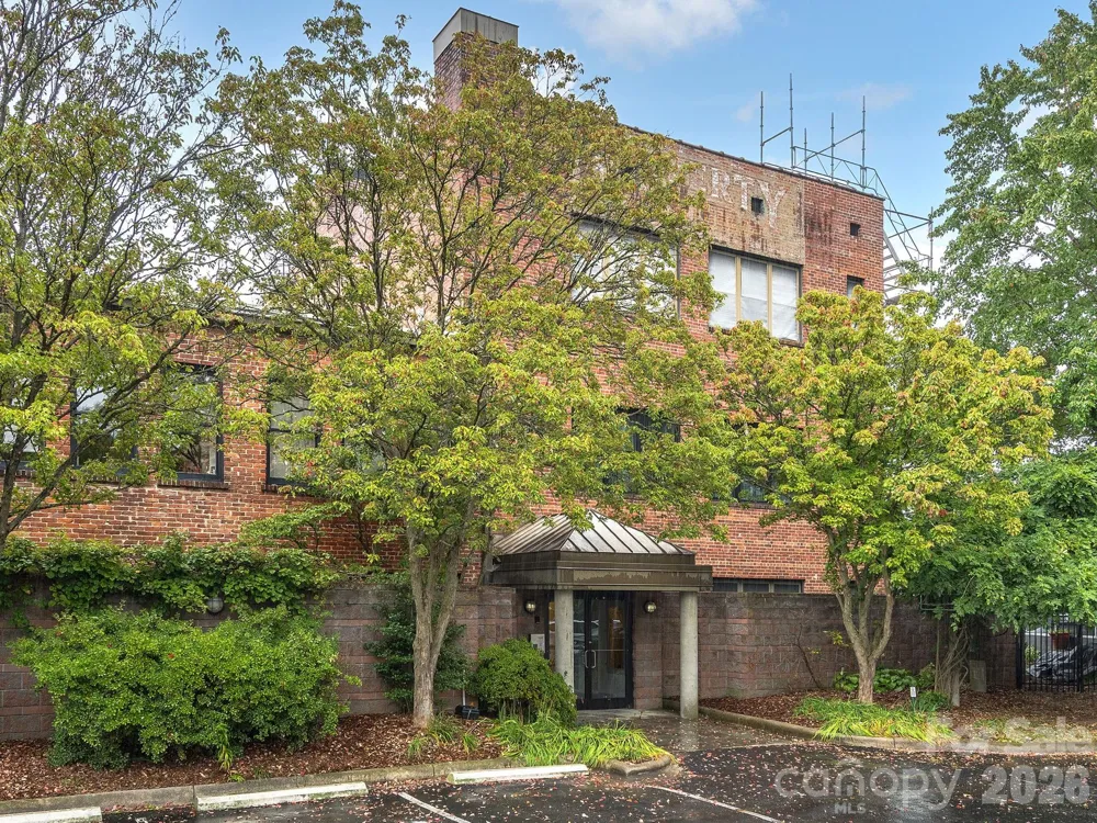 60 Haywood Street #3A Asheville, NC 28801