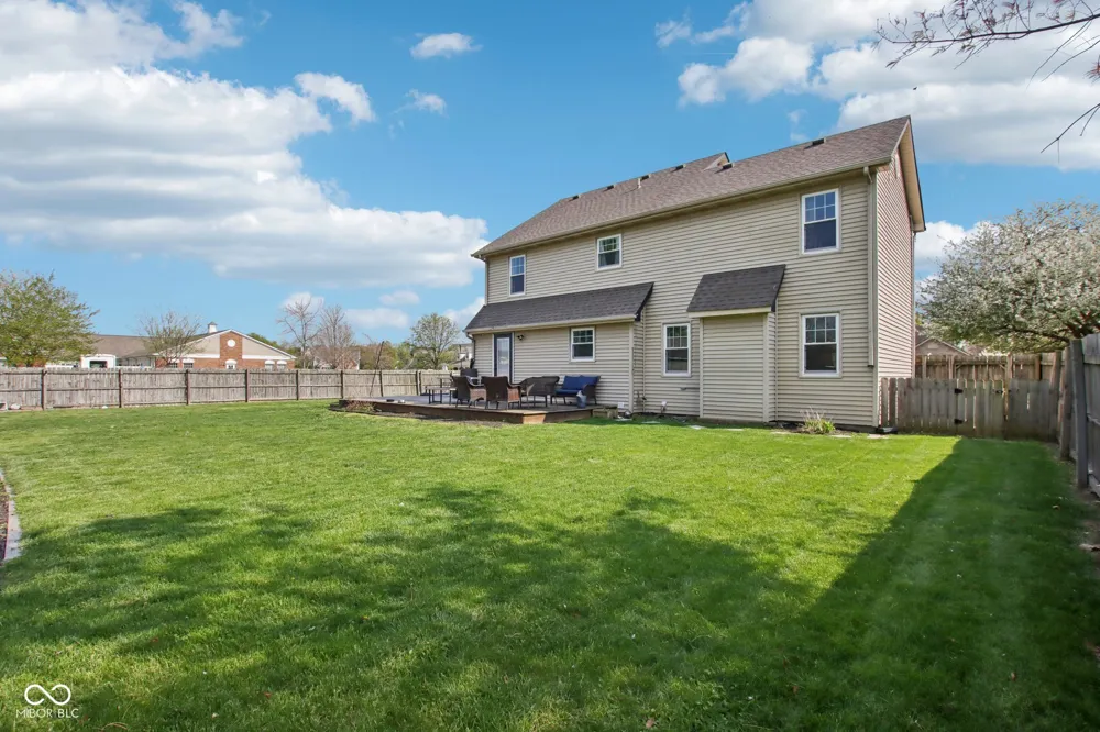 1694 Williamsburg Lane Franklin, IN 46131