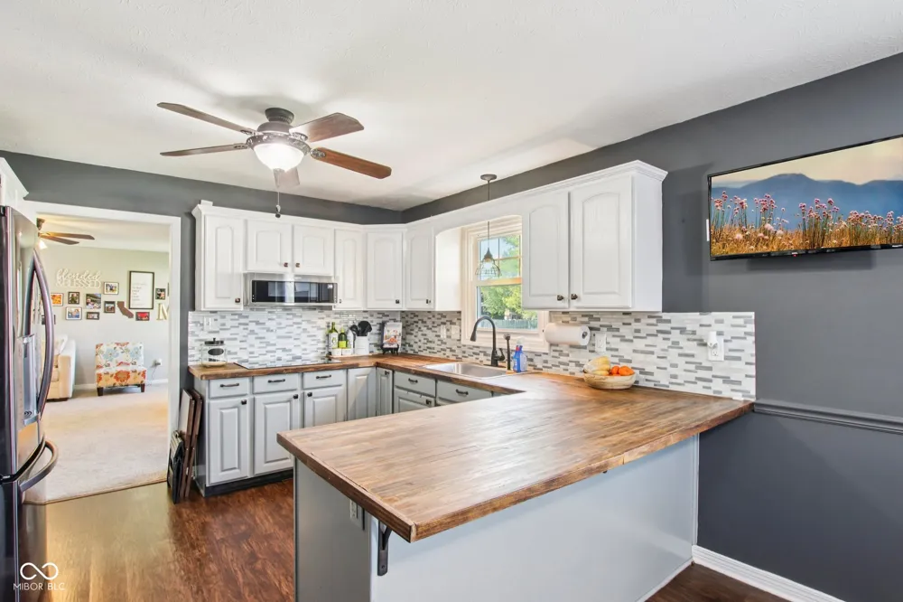1694 Williamsburg Lane Franklin, IN 46131