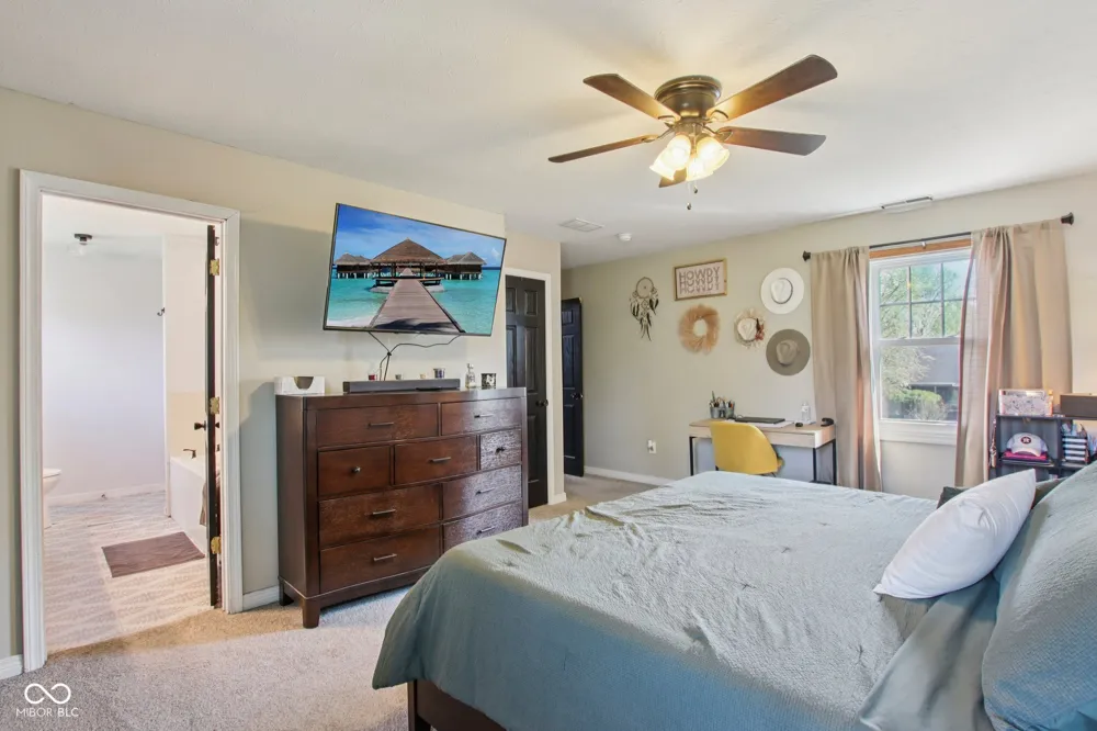 1694 Williamsburg Lane Franklin, IN 46131