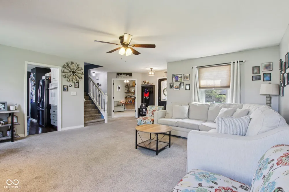 1694 Williamsburg Lane Franklin, IN 46131