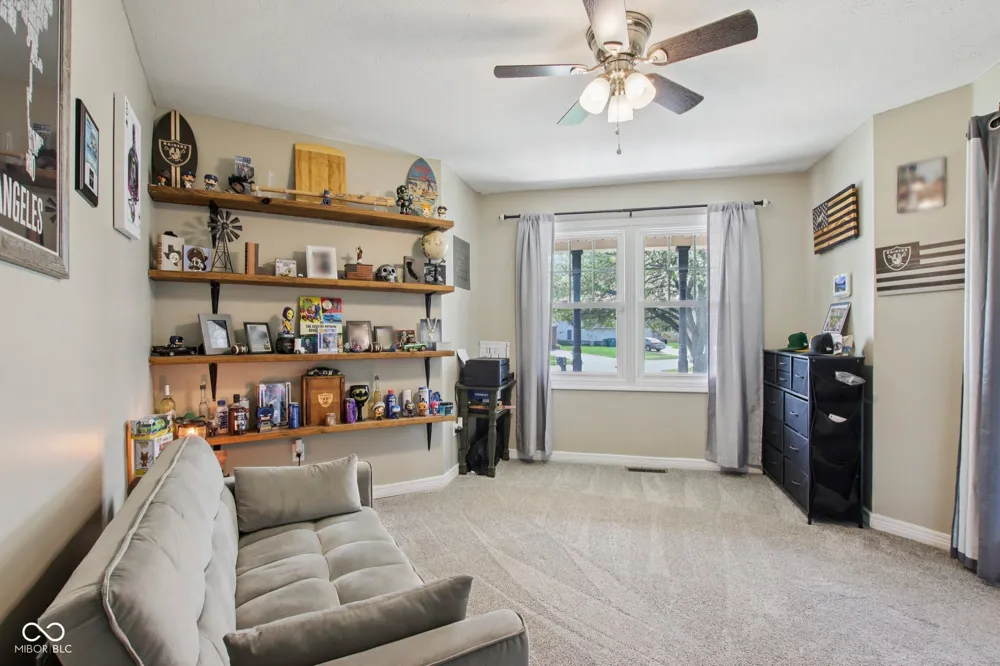 1694 Williamsburg Lane Franklin, IN 46131
