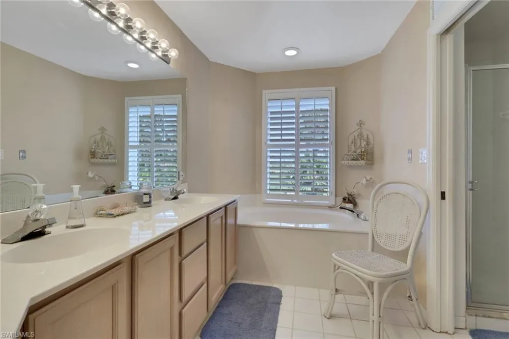 4198 BAY BEACH LANE #113 Fort Myers Beach, FL 33931