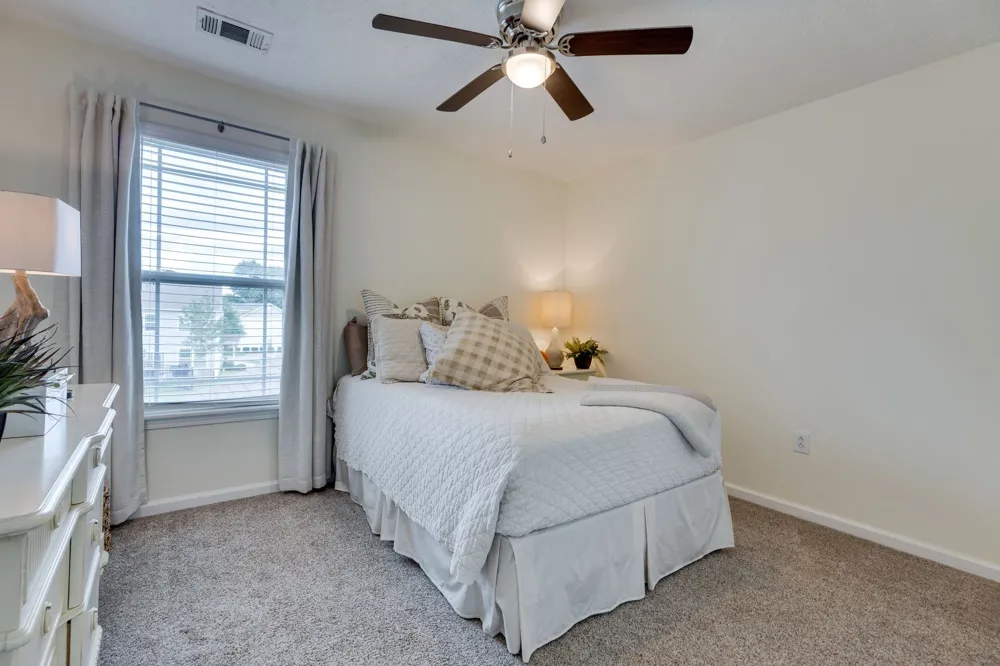 1055 Somerset Springs Dr Spring Hill, TN 37174