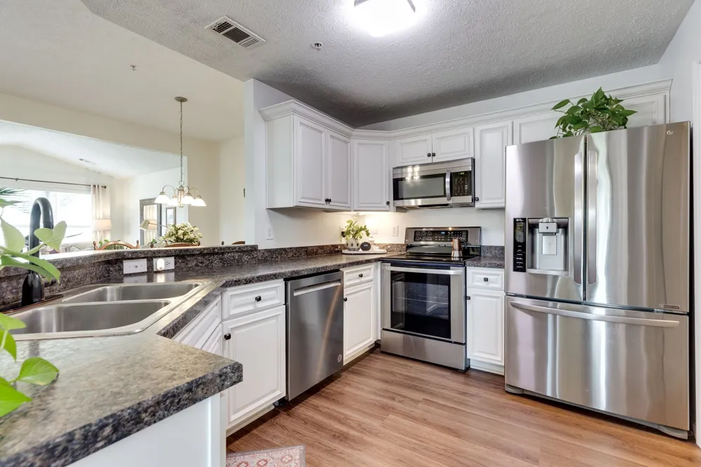1055 Somerset Springs Dr Spring Hill, TN 37174