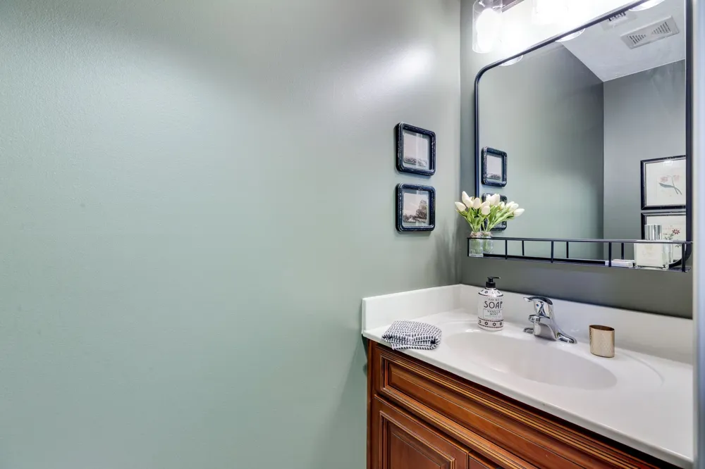 1055 Somerset Springs Dr Spring Hill, TN 37174