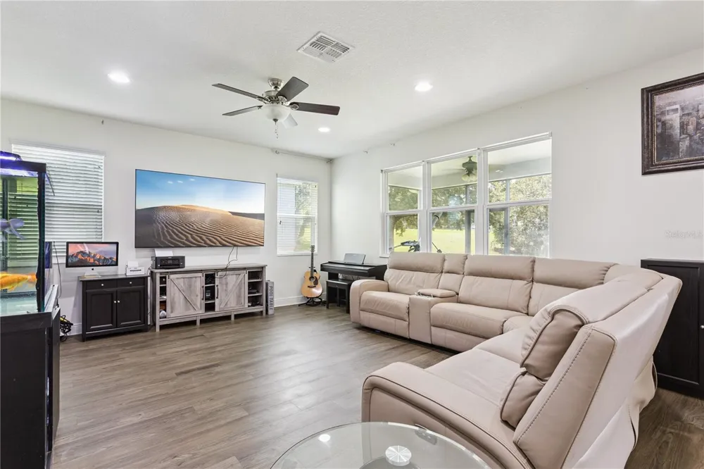 3254 LANDING VIEW Tavares, FL 32778