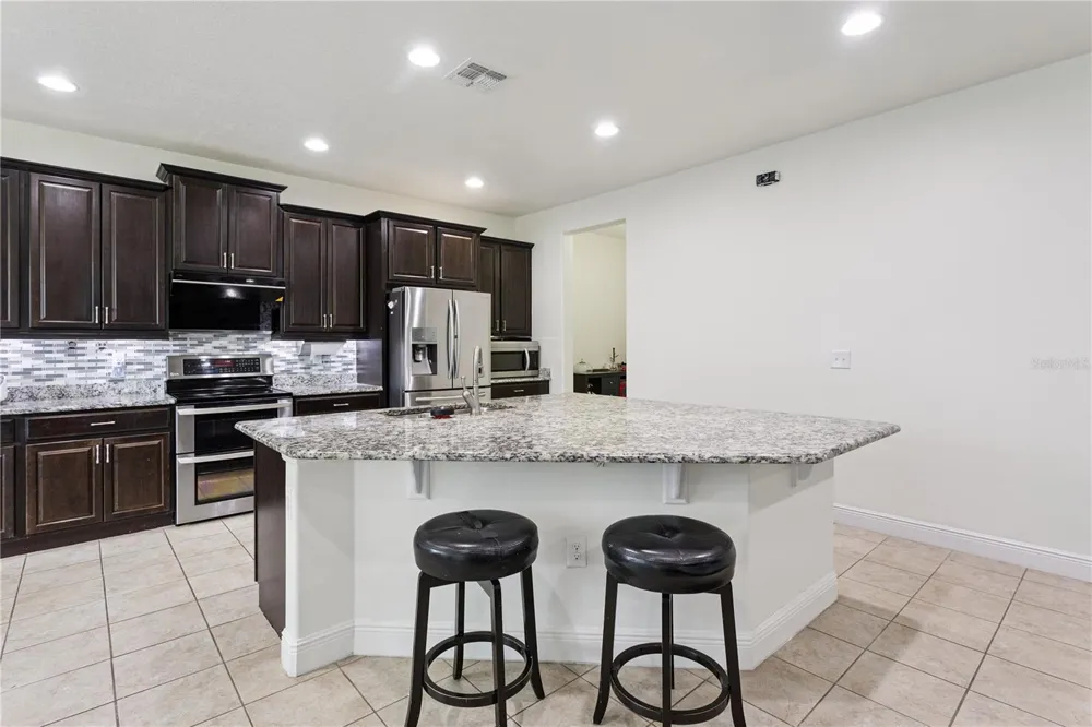 3254 LANDING VIEW Tavares, FL 32778