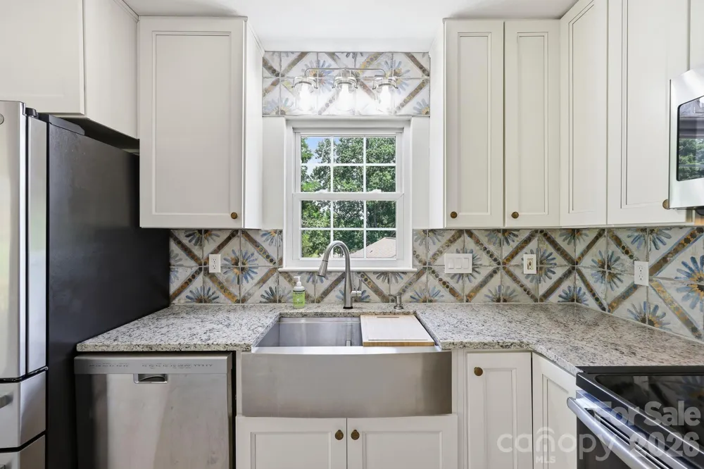 320 Meadowbrook Drive Canton, NC 28716