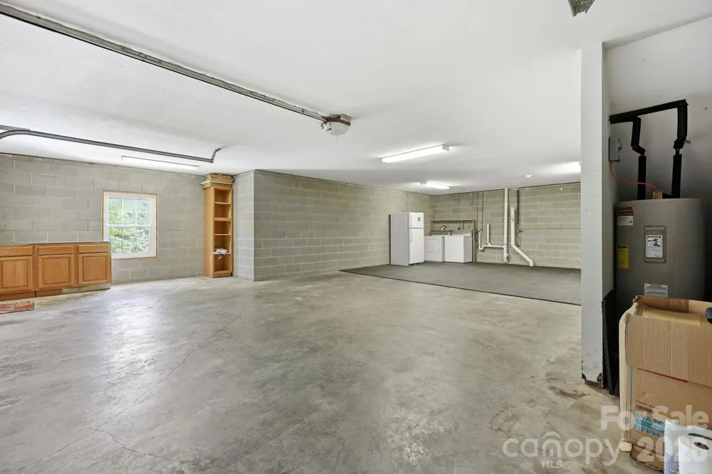 320 Meadowbrook Drive Canton, NC 28716