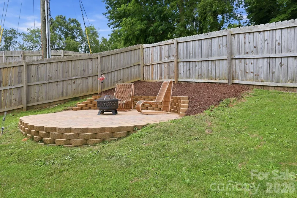 320 Meadowbrook Drive Canton, NC 28716
