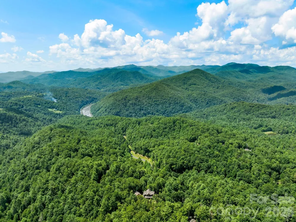 174 Dancing Wind Lane Marshall, NC 28753