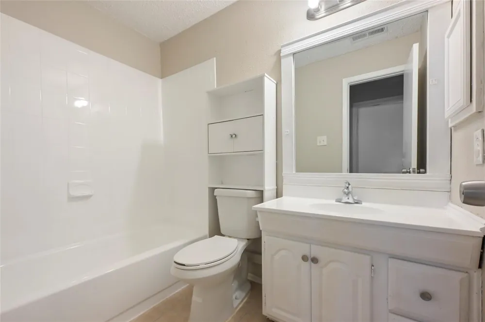 3479 Rockrill Drive Houston, TX 77045