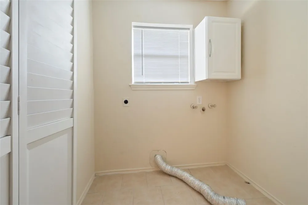 3479 Rockrill Drive Houston, TX 77045