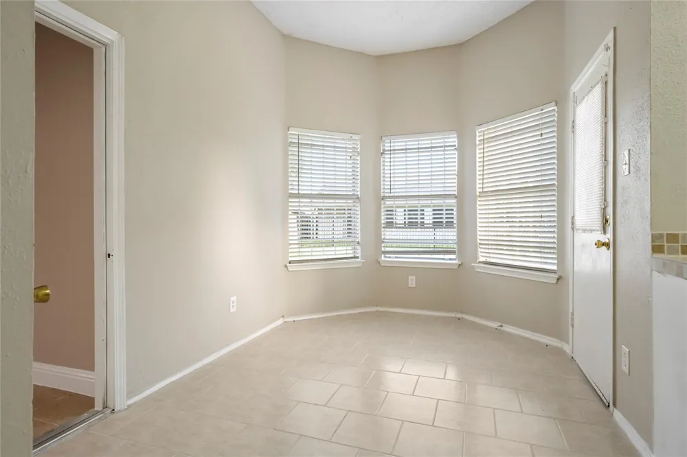 3479 Rockrill Drive Houston, TX 77045