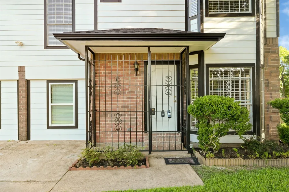 3479 Rockrill Drive Houston, TX 77045