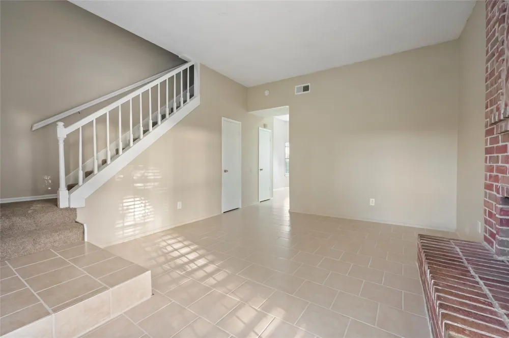 3479 Rockrill Drive Houston, TX 77045