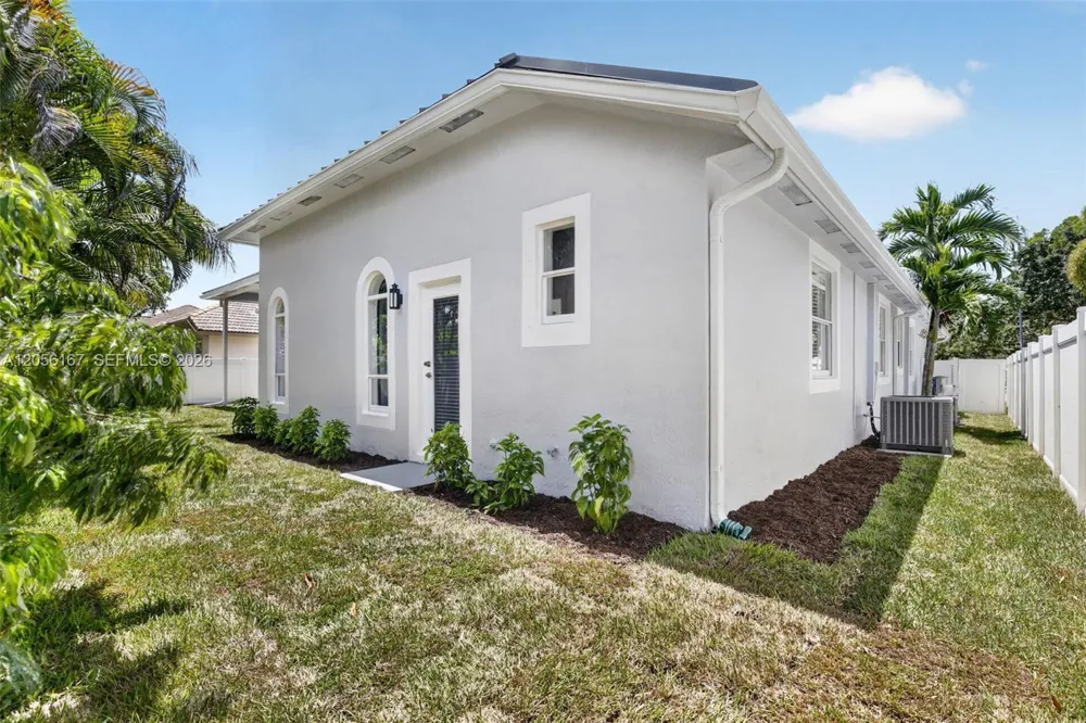 13791 NW 23rd St Pembroke Pines, FL 33028