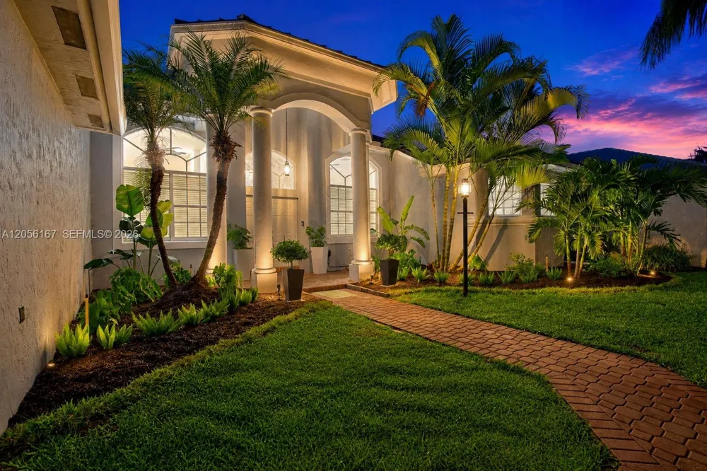 13791 NW 23rd St Pembroke Pines, FL 33028