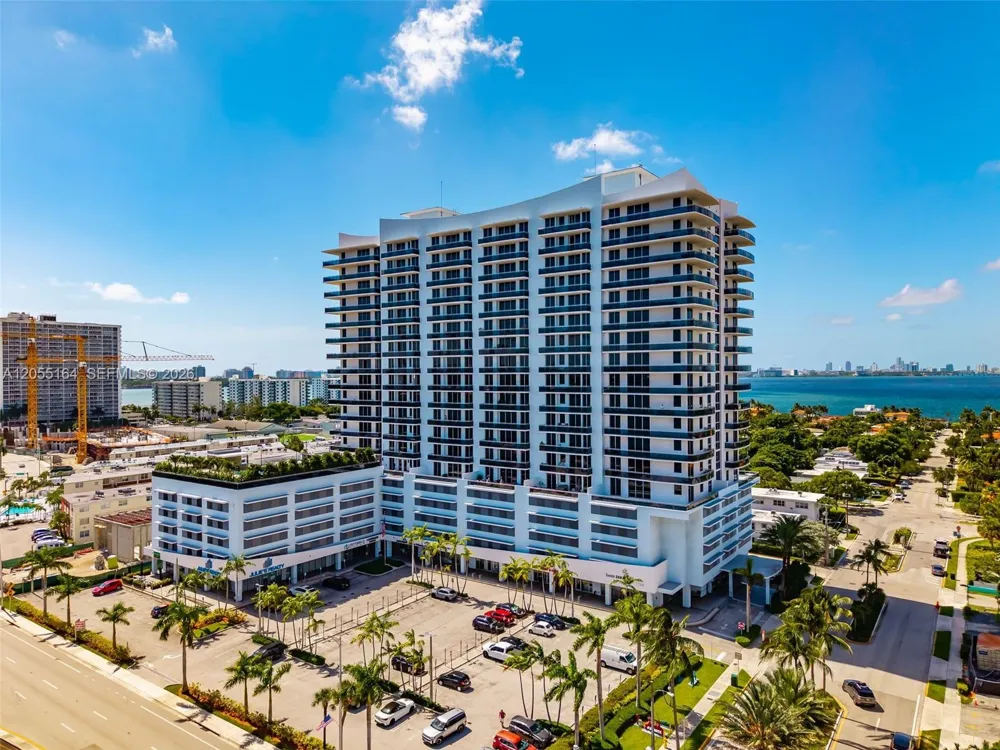 7901 Hispanola Ave #1905 North Bay Village, FL 33141