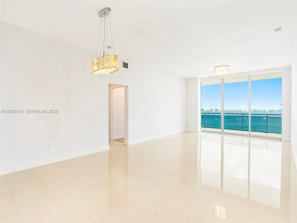 7901 Hispanola Ave #1905 North Bay Village, FL 33141