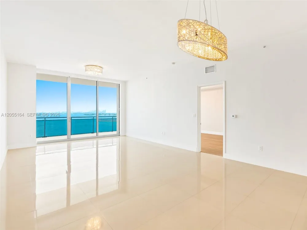 7901 Hispanola Ave #1905 North Bay Village, FL 33141