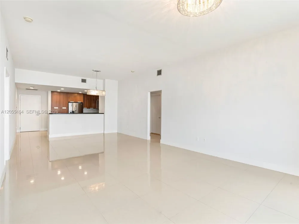 7901 Hispanola Ave #1905 North Bay Village, FL 33141