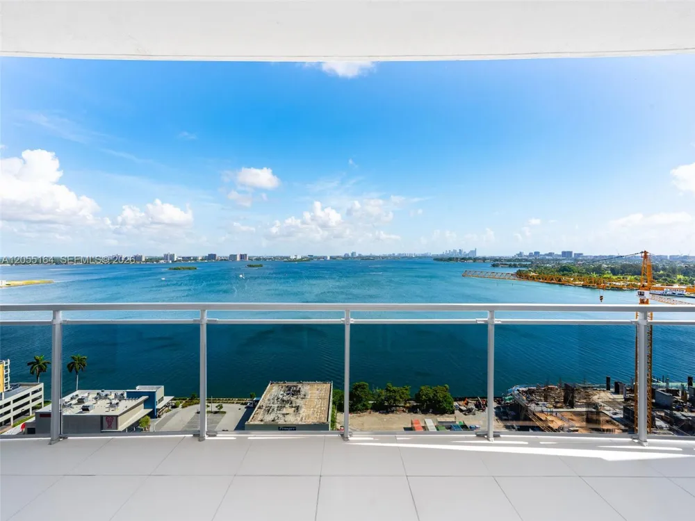 7901 Hispanola Ave #1905 North Bay Village, FL 33141