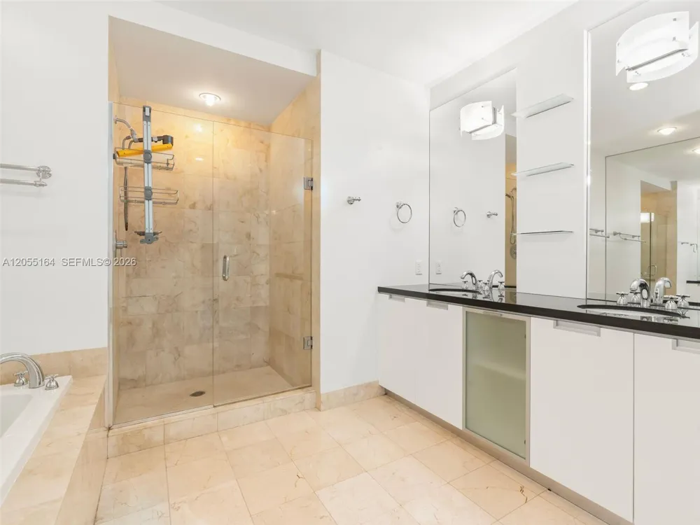 7901 Hispanola Ave #1905 North Bay Village, FL 33141