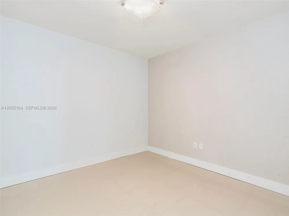 7901 Hispanola Ave #1905 North Bay Village, FL 33141