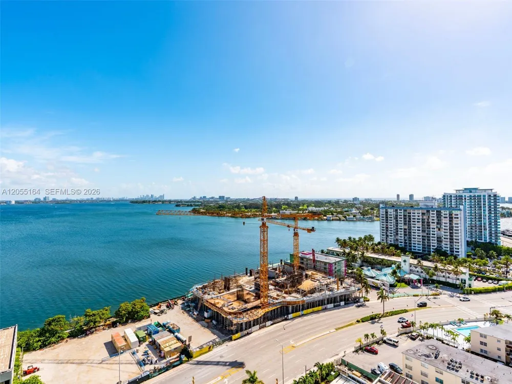 7901 Hispanola Ave #1905 North Bay Village, FL 33141