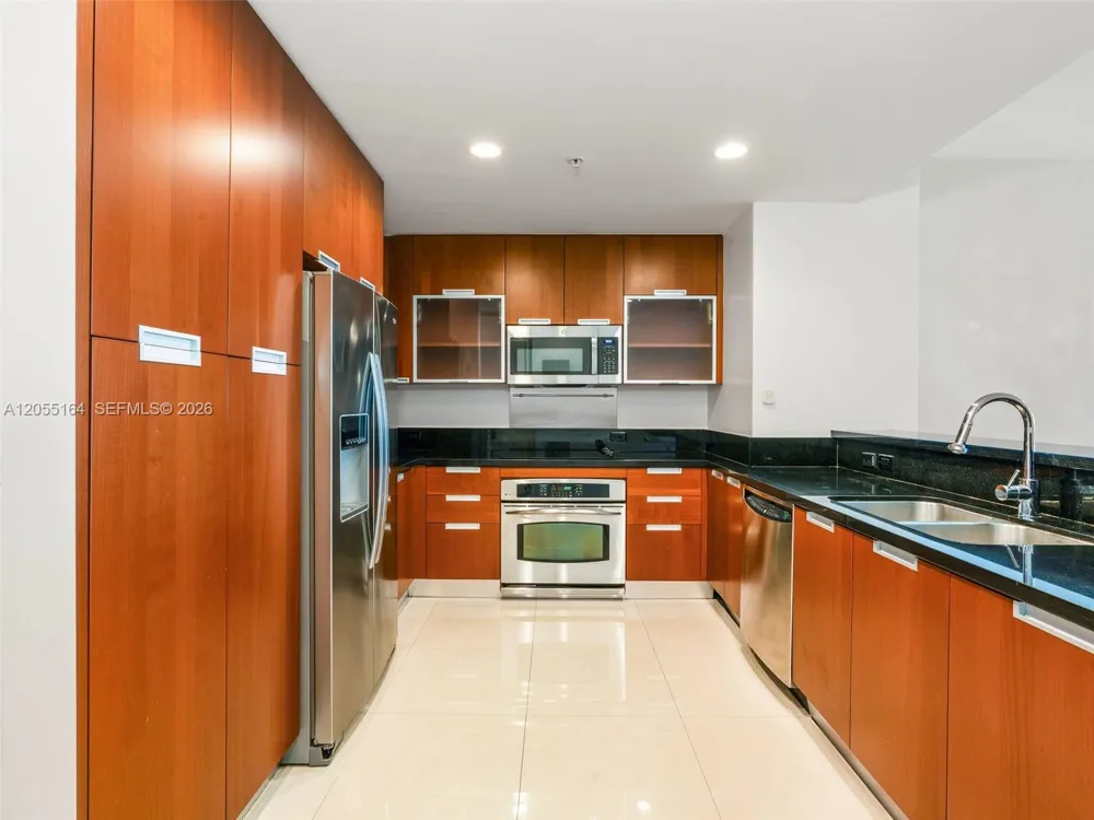 7901 Hispanola Ave #1905 North Bay Village, FL 33141