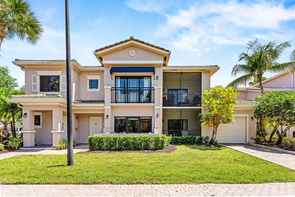 2801 SARENTO PLACE #102 Palm Beach Gardens, FL 33410