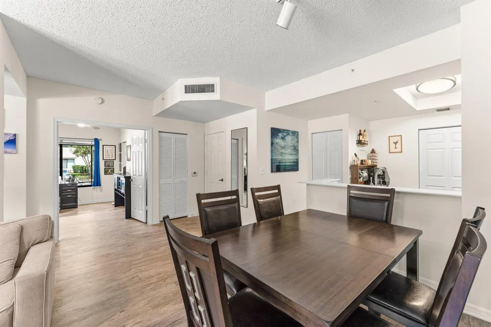 2801 SARENTO PLACE #102 Palm Beach Gardens, FL 33410